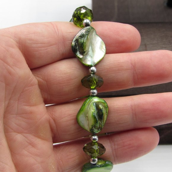 Jewelry - Green Dyed Shell Expandable Bracelet Vintage